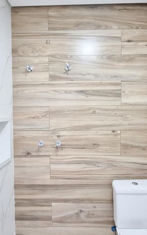 Apartamento à venda com 73m², 2 quartos e 2 vagasBanheiro da Suíte 1