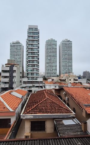 Apartamento à venda com 73m², 2 quartos e 2 vagasVaranda da Sala - vista