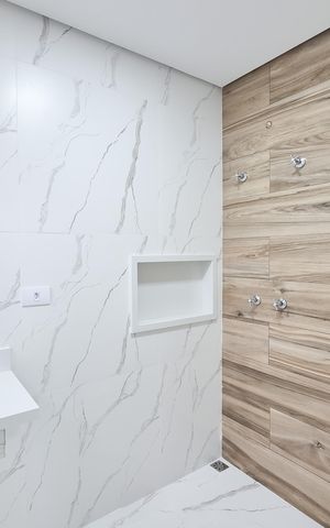 Apartamento à venda com 73m², 2 quartos e 2 vagasBanheiro da Suíte 1