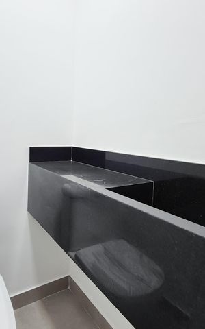 Apartamento à venda com 144m², 2 quartos e 2 vagasLavabo