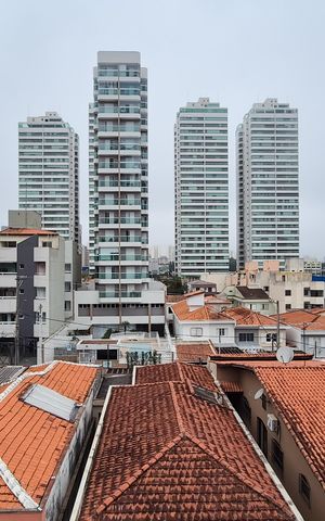 Apartamento à venda com 144m², 2 quartos e 2 vagasVaranda da Sala - Vista