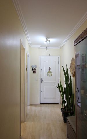 Apartamento à venda com 85m², 3 quartos e 2 vagasCorredor