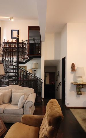 Casa à venda com 177m², 3 quartos e 2 vagasSala