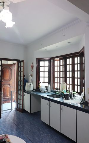 Casa à venda com 177m², 3 quartos e 2 vagasCozinha