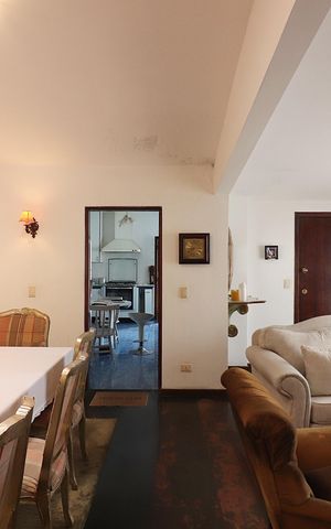 Casa à venda com 177m², 3 quartos e 2 vagasSala