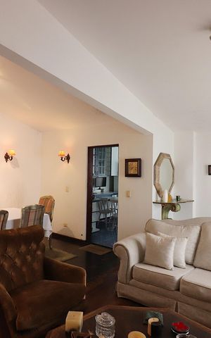 Casa à venda com 177m², 3 quartos e 2 vagasSala