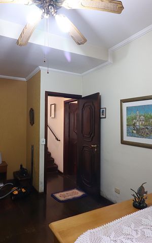 Casa à venda com 177m², 3 quartos e 2 vagasQuarto 1