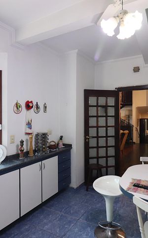 Casa à venda com 177m², 3 quartos e 2 vagasCozinha
