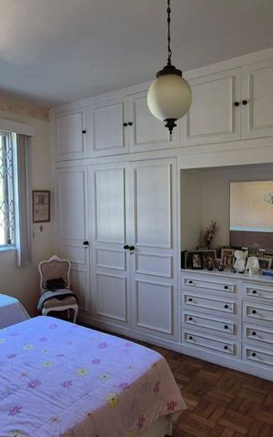 Casa à venda com 400m², 4 quartos e 5 vagas Casa à venda com 400m², 4 quartos e 5 vagasQuarto 3