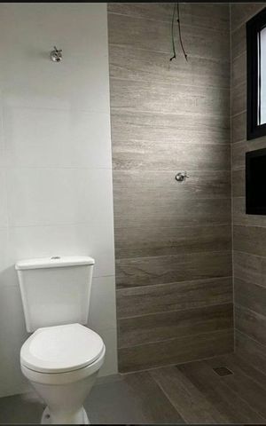 Casa à venda com 200m², 3 quartos e 2 vagas