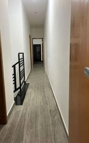 Casa à venda com 200m², 3 quartos e 2 vagas