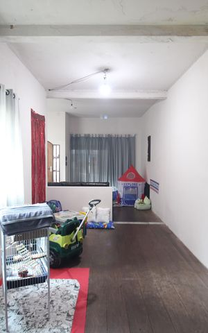 Casa à venda com 990m², 8 quartos e 2 vagasSala