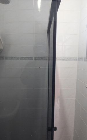 Casa à venda com 990m², 8 quartos e 2 vagasBanheiro 2