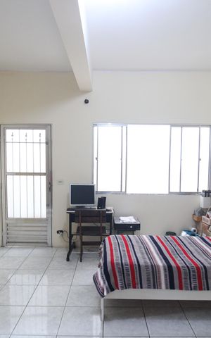 Casa à venda com 990m², 8 quartos e 2 vagasQuarto 5