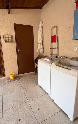 Casa à venda com 180m², 3 quartos e 2 vagasÁrea de Serviço