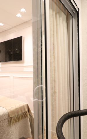 Apartamento à venda com 136m², 3 quartos e 2 vagasVaranda da Suíte 2