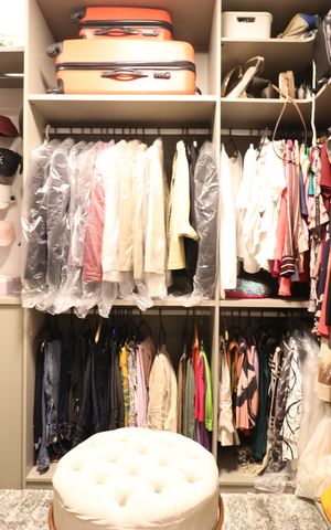 Apartamento à venda com 136m², 3 quartos e 2 vagasCloset da suíte 2