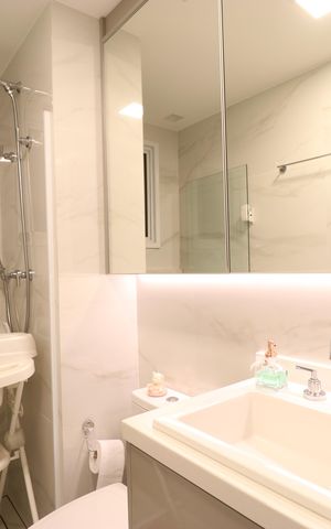 Apartamento à venda com 136m², 3 quartos e 2 vagasBanheiro da Suíte 1