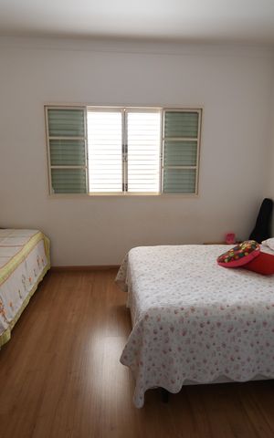 Casa à venda com 292m², 4 quartos e 1 vagaSuíte 3
