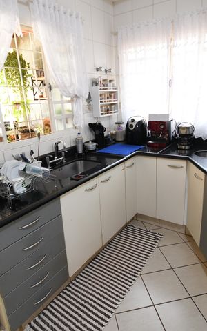 Casa à venda com 292m², 4 quartos e 1 vagaCozinha