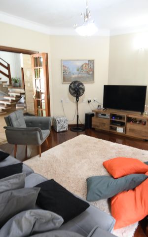 Casa à venda com 292m², 4 quartos e 1 vagaSala 2
