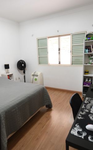 Casa à venda com 292m², 4 quartos e 1 vagaSuíte 4
