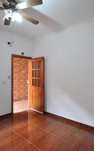 Casa à venda com 120m², 3 quartos e 2 vagasSala