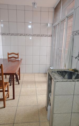Casa à venda com 120m², 3 quartos e 2 vagasÁrea de Serviço