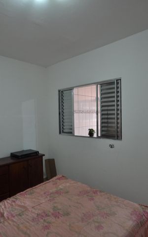 Casa à venda com 120m², 3 quartos e 2 vagasQuarto 3
