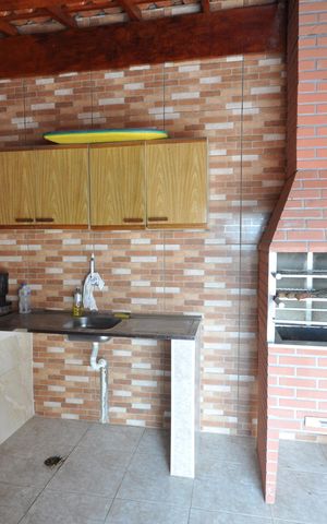Casa à venda com 120m², 3 quartos e 2 vagasChurrasqueira
