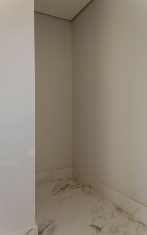 Apartamento à venda com 311m², 3 quartos e 4 vagas Apartamento à venda com 311m², 3 quartos e 4 vagasÁrea de Serviço
