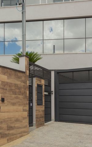 Apartamento à venda com 311m², 3 quartos e 4 vagas Apartamento à venda com 311m², 3 quartos e 4 vagasFachada