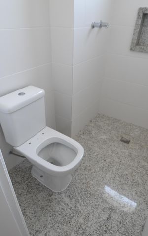 Apartamento à venda com 52m², 1 quarto e 2 vagasBanheiro