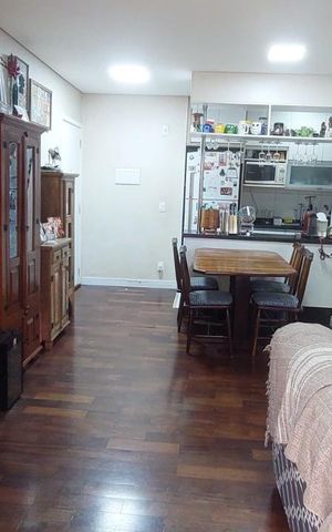 Apartamento à venda com 105m², 2 quartos e 2 vagas Apartamento à venda com 105m², 2 quartos e 2 vagasSala