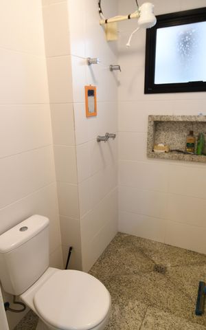 Apartamento à venda com 49m², 1 quarto e 2 vagasBanheiro