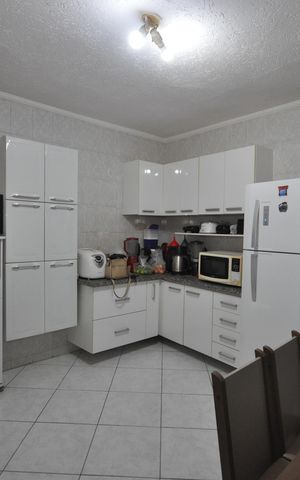 Casa à venda com 182m², 4 quartos e 1 vagaCozinha 1
