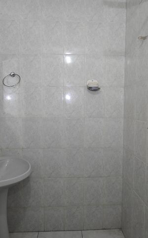 Casa à venda com 182m², 4 quartos e 1 vagaBanheiro de serviço