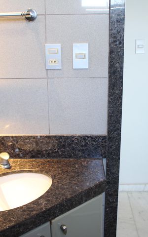 Apartamento à venda com 383m², 5 quartos e 4 vagasBanheiro 3