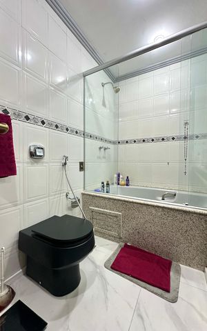 Apartamento à venda com 145m², 2 quartos e 1 vaga Apartamento à venda com 145m², 2 quartos e 1 vagaSuíte