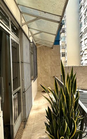 Apartamento à venda com 145m², 2 quartos e 1 vaga Apartamento à venda com 145m², 2 quartos e 1 vagaVaranda