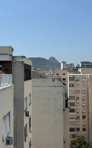 Apartamento à venda com 145m², 2 quartos e 1 vaga Apartamento à venda com 145m², 2 quartos e 1 vagaÁrea comum