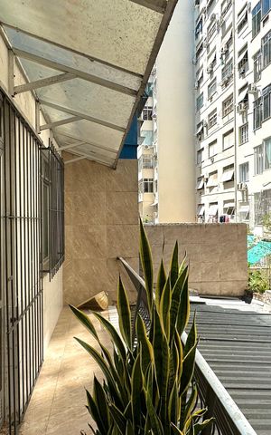 Apartamento à venda com 145m², 2 quartos e 1 vaga Apartamento à venda com 145m², 2 quartos e 1 vagaVaranda