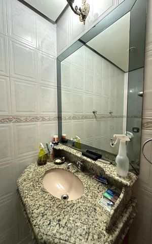 Apartamento à venda com 145m², 2 quartos e 1 vaga Apartamento à venda com 145m², 2 quartos e 1 vagaBanheiro Social