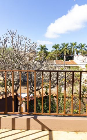 Casa à venda com 320m², 3 quartos e sem vaga Casa à venda com 320m², 3 quartos e sem vagaVaranda Suíte