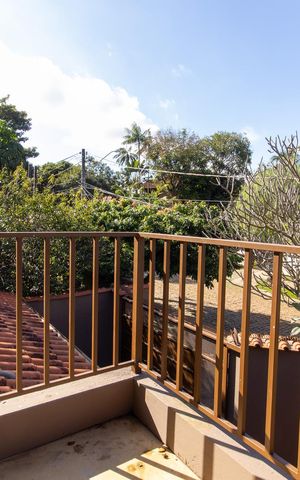 Casa à venda com 320m², 3 quartos e sem vaga Casa à venda com 320m², 3 quartos e sem vagaVaranda Suíte