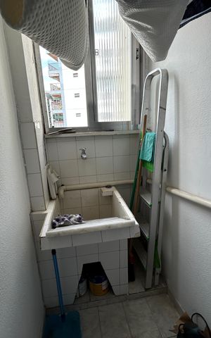 Apartamento à venda com 60m², 3 quartos e 1 vagaÁrea de Serviço