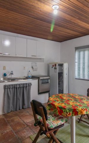Casa para alugar com 229m², 3 quartos e 2 vagas Casa para alugar com 229m², 3 quartos e 2 vagasCozinha e Área de Serviço