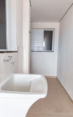 Apartamento para alugar com 50m², 2 quartos e sem vaga Apartamento para alugar com 50m², 2 quartos e sem vagaÁrea de Serviço