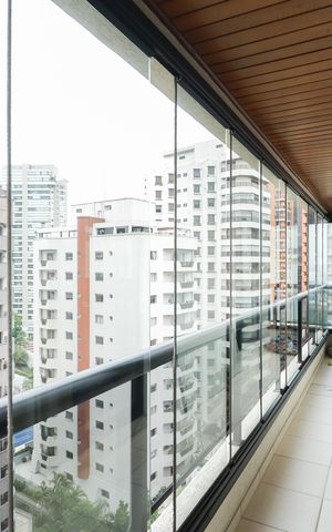 Apartamento à venda com 171m², 3 quartos e 3 vagas Apartamento à venda com 171m², 3 quartos e 3 vagasVaranda