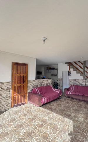 Casa à venda com 110m², 3 quartos e 1 vaga Casa à venda com 110m², 3 quartos e 1 vagaSala